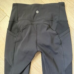 Lululemon women Black All the right places 23 crop size 4